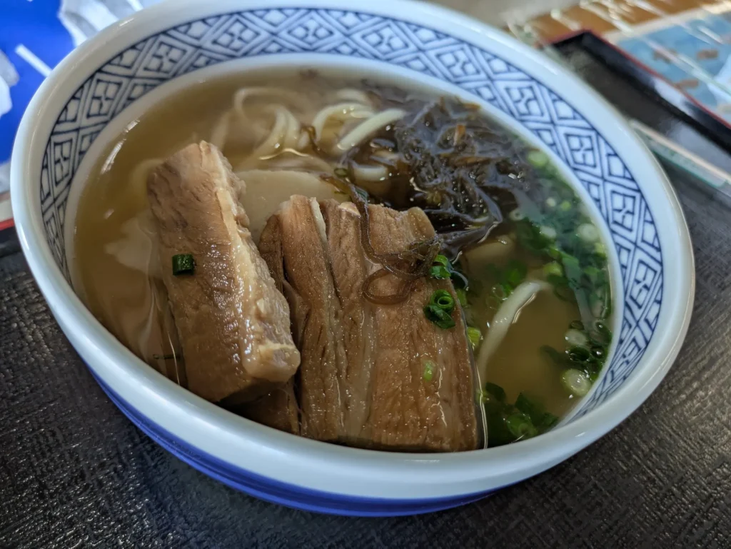 名護漁港水産物直販所 沖縄そば