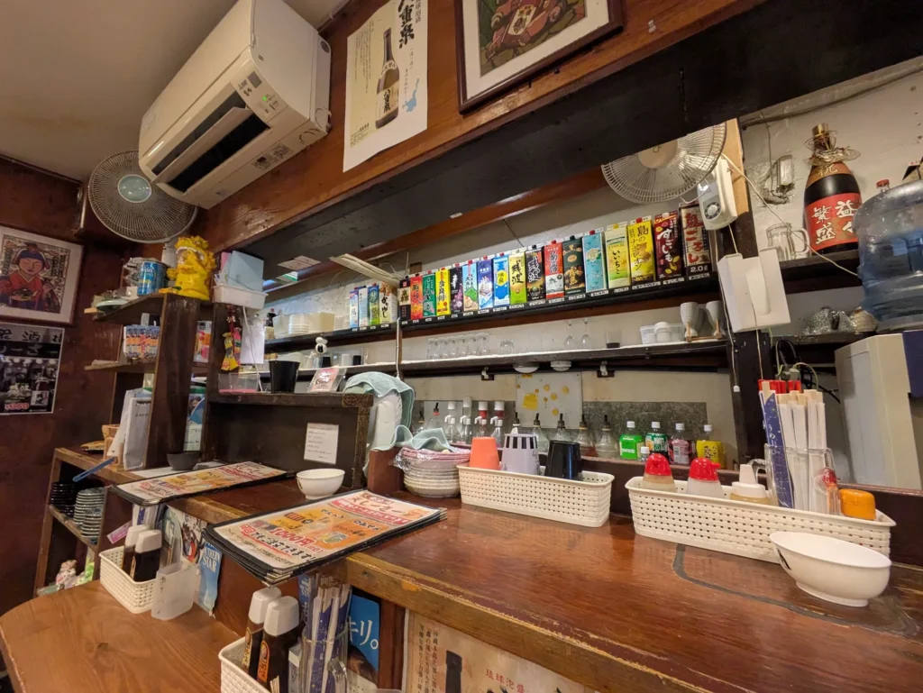 天シーザー_店内